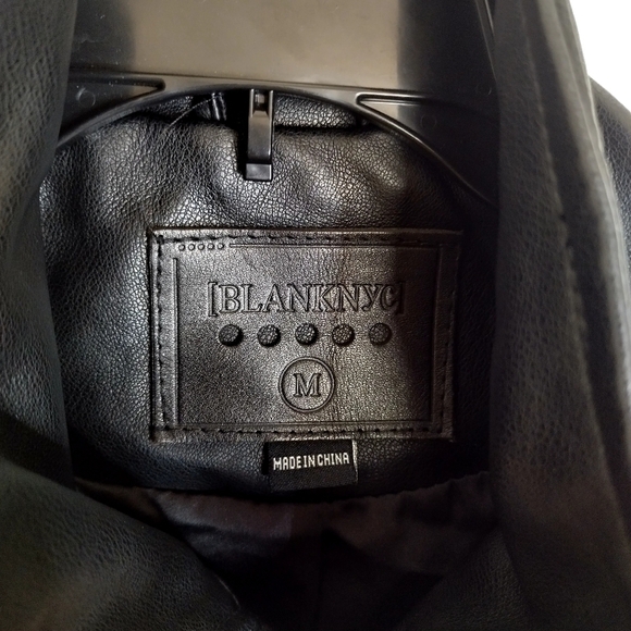 BLANK NYC  Faux Leather Full Zip Moto Jacket Black Turn Down Collar Sz M - Picture 4 of 8